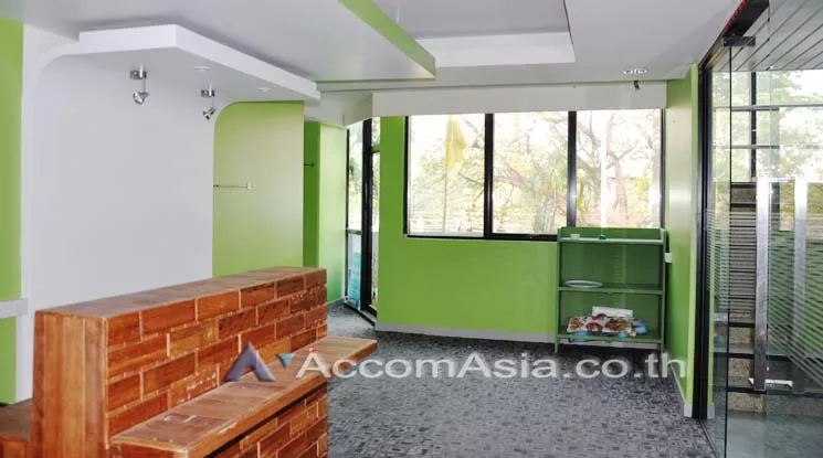 13  Office Space For Rent in Silom ,Bangkok BTS Chong Nonsi at K.C.C Building AA11227